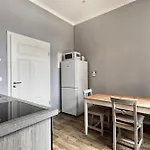 Edelgard Apartment Droyssig