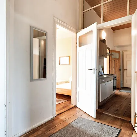 Edelgard Apartment *