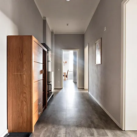 Edelgard Apartment *