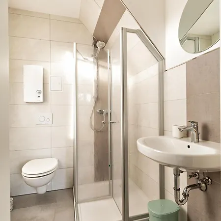 Edelgard Apartment *